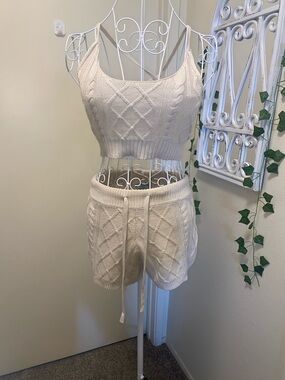 Cozy Cable-Knit Cropped Tank & Shorts Set - Cream